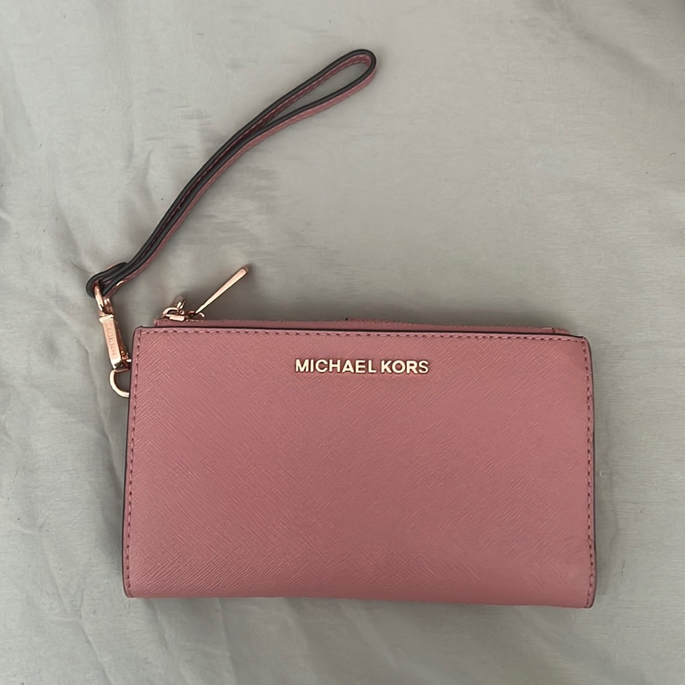 Michael Kors Wristlet Wallet 💳